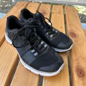 Under Armour (Size 11 - Men)